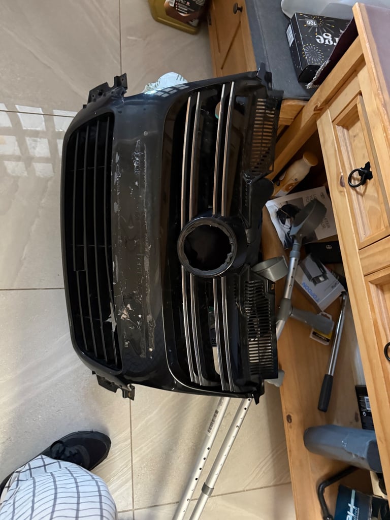 Golf Mk5 R32 Front grill  &bumper
