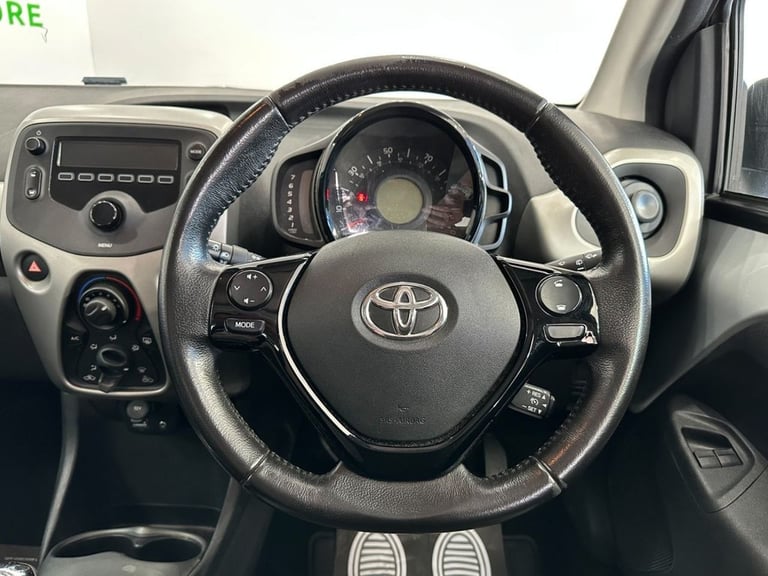 2017 Toyota AYGO 1.0 VVT-i x-play Hatchback 5dr Petrol Manual Euro 6 (68 ps) Hatchback Petrol Manual