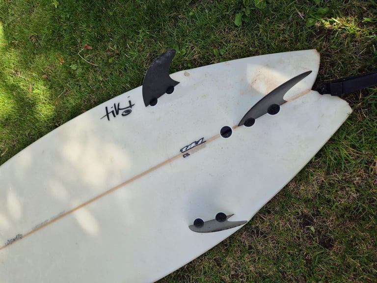 Tiki 6"8 Surfboard