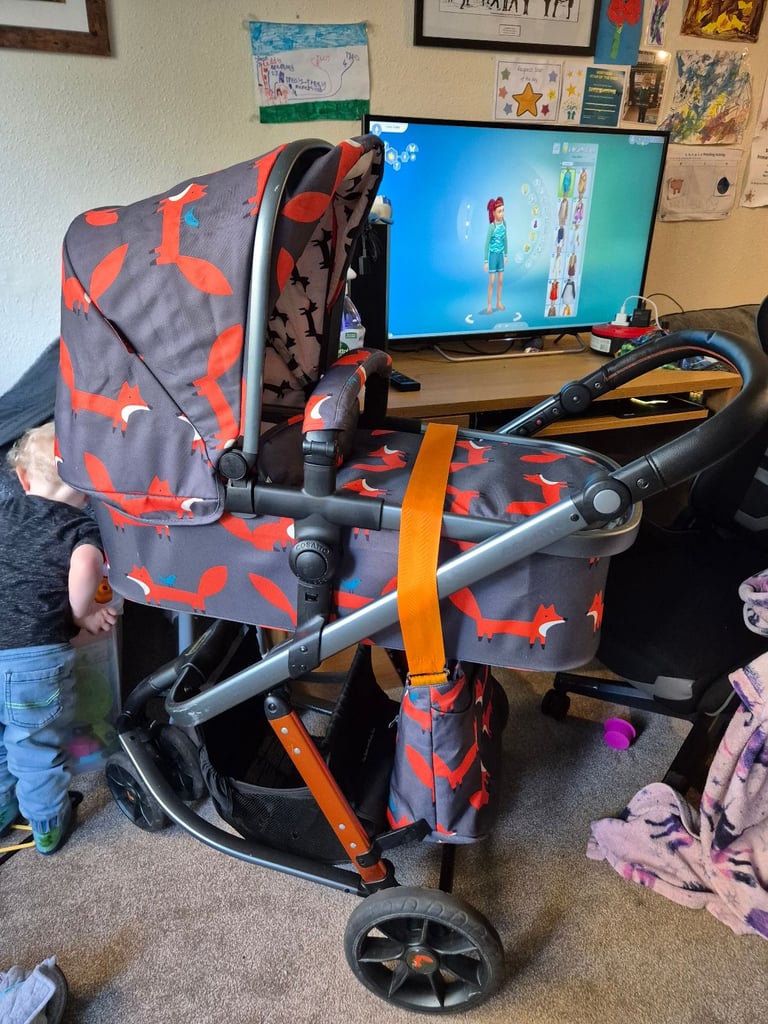 Cosatto Giggle 3 Pram and Pushchair Charcoal Mister Fox