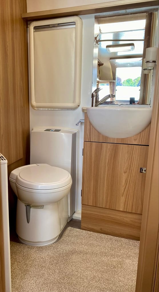 2015 Bailey Unicorn 3 Cadiz. 4 Berth. Single Axle Touring Caravan