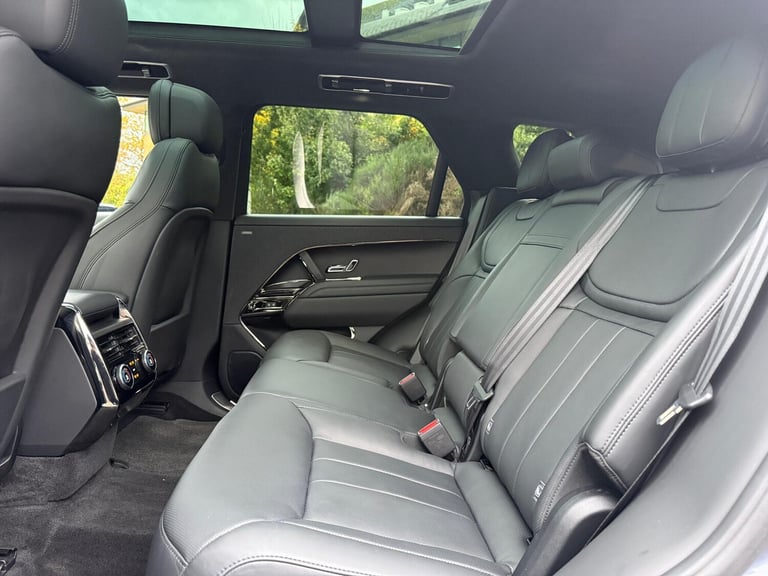 2023 Land Rover Range Rover Sport 3.0 P550e 38.2kWh Autobiography SUV 5dr Petrol Plug-in Hybrid A...