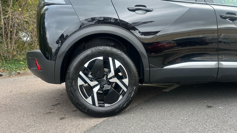 2025 Peugeot 2008 1.2 HYBRID Allure e-DSC6 Euro 6 (s/s) 5dr SUV Hybrid Automatic