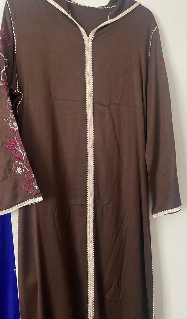 Moroccan Djellaba and  black Babouche/ slippers 