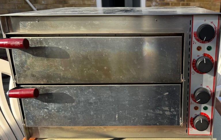 Pizza machine for business 