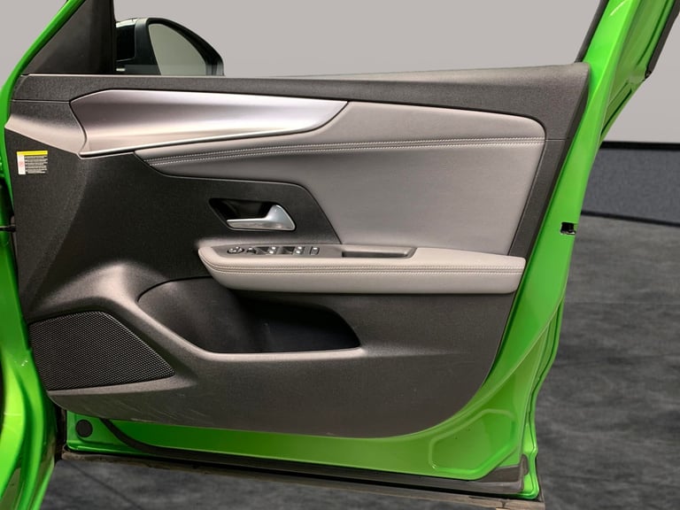 2021 Vauxhall Mokka Electric 50kWh Elite Nav Premium SUV 5dr Electric Auto (136 ps) - REVERSE CAM...