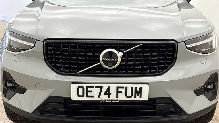 2024 Volvo XC40 2.0 B4P Ultra Dark 5dr Auto SUV Petrol Automatic