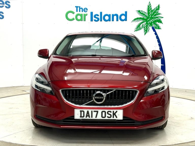 2017 17 VOLVO V40 2.0 T2 MOMENTUM HATCHBACK 5DR PETROL MANUAL EURO 6 (S/S) (122 