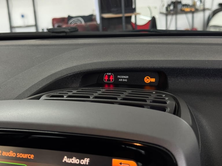 2019 Toyota AYGO 1.0 VVT-i x-play Euro 6 5dr HATCHBACK Petrol Manual