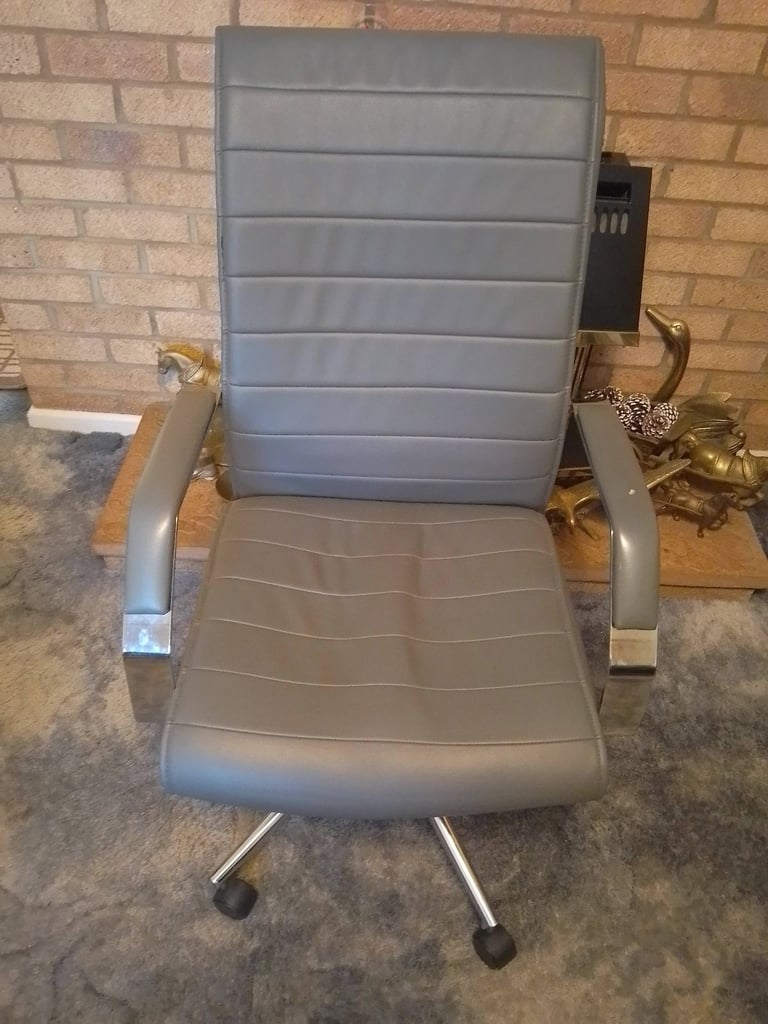 Grey Leather Adjustable Office chair with Arms.