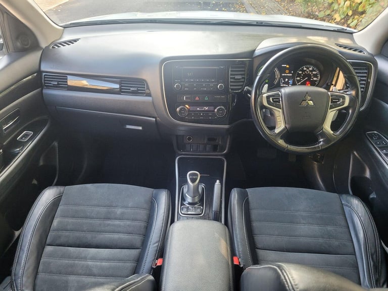  Mitsubishi Outlander 2.0h 12kWh GX3h CVT 4WD Euro 6 (s/s) 5dr Petrol/Electric Hybrid Automatic