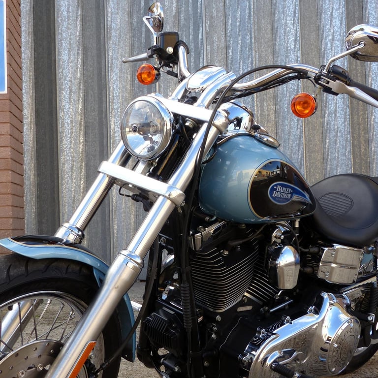  2006 Harley-Davidson FXDL Low Rider – Stunning 1-Owner, Low Mileage Example
