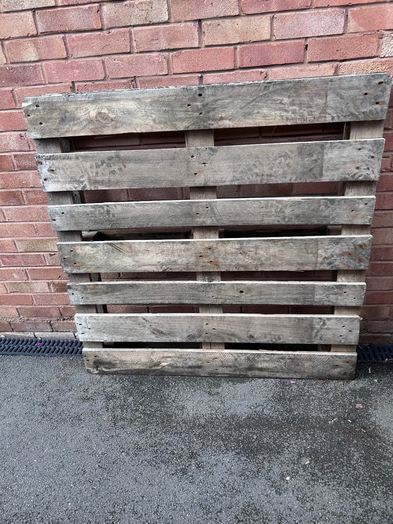 Wooden Pallets for sale