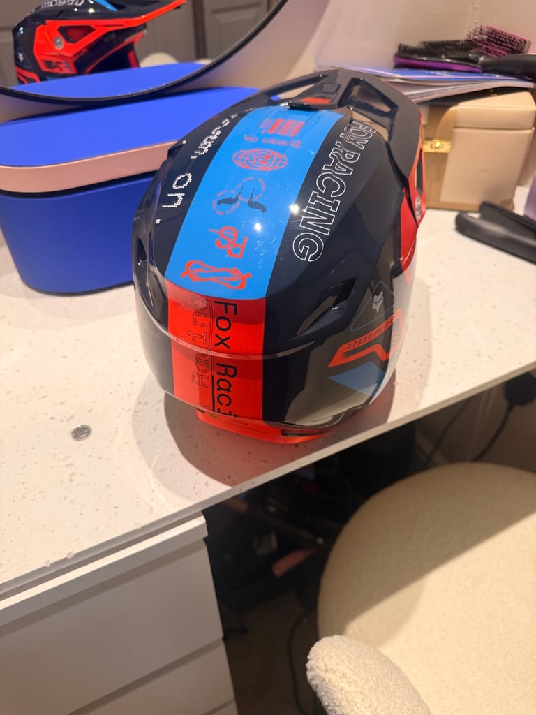 Fox v1 yth large race spec helmet