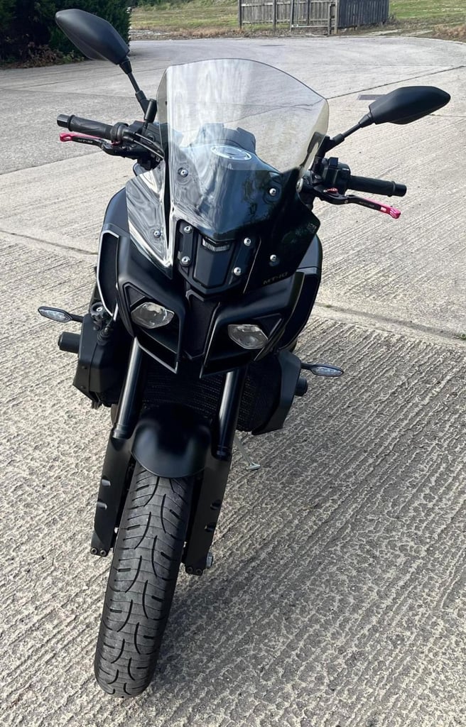 2017 17 YAMAHA MT10 MTN1000 MT-10 NAKED MUSCLE 1000 BLACK MINT 14k MILES SH