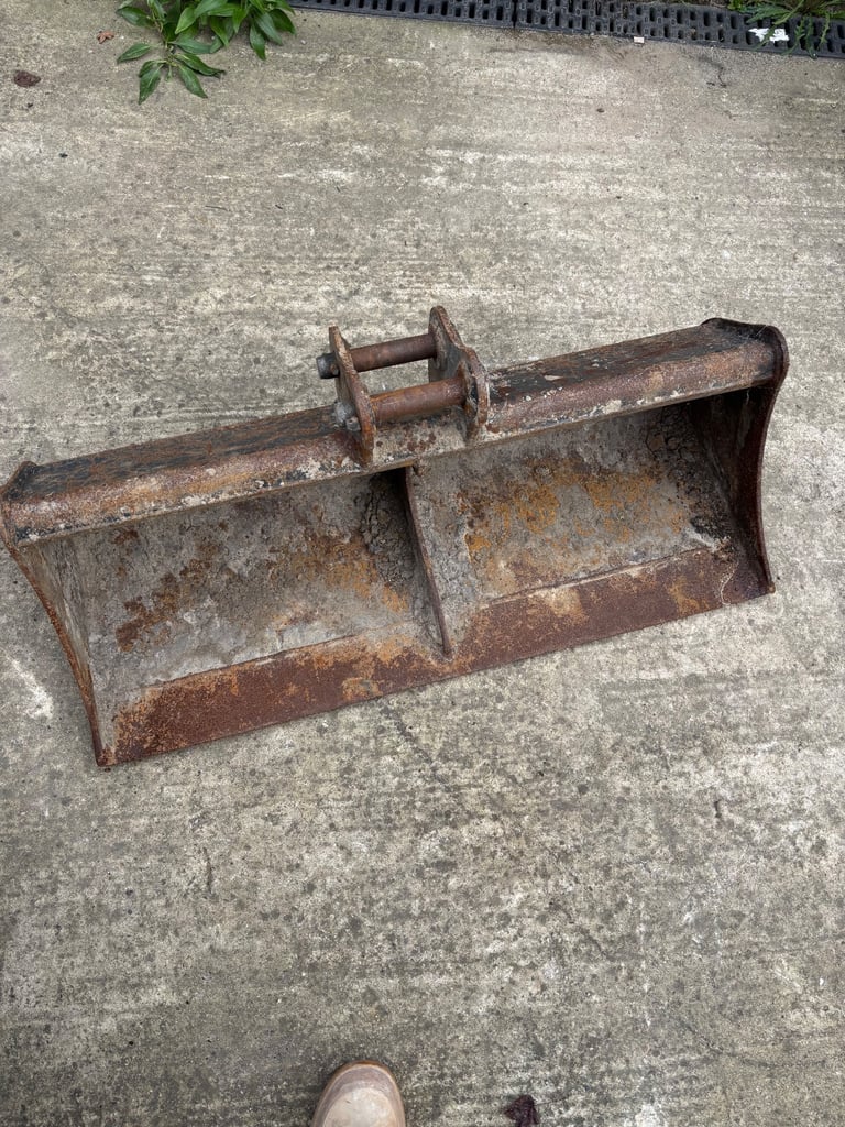 Digger bucket
