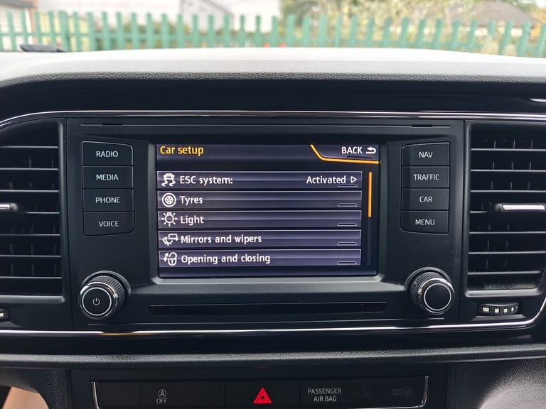 2013 SEAT Leon 1.2 TSI SE 5dr [Technology Pack] HATCHBACK Petrol Manual