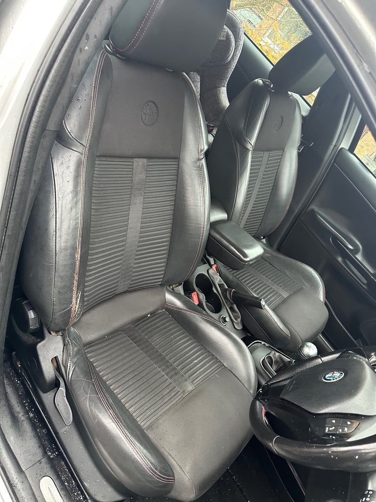 Alfa Romeo, GIULIETTA, Hatchback, 2010, Manual, 1956 (cc), 5 doors