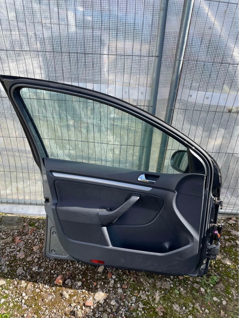 VW GOLF MK5 PASSENGER DOOR GREY