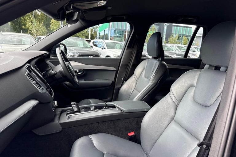 2021 Volvo XC90 2.0 B5 MHEV Momentum SUV 5dr Diesel Hybrid Auto 4WD Euro 6 (s/s) (235 ps) ESTATE ...