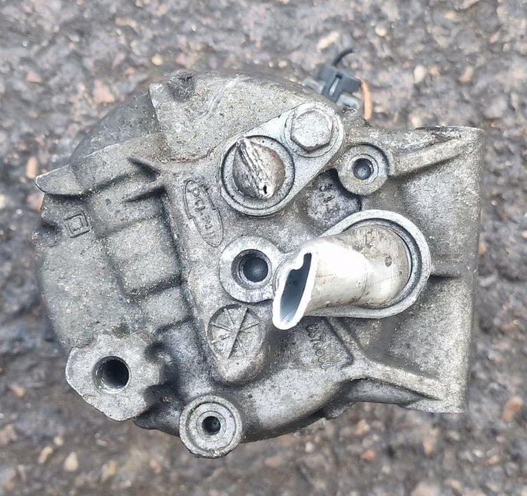 Renault Megane CC Convertible Roof Folding Hydraulic Pump 2010