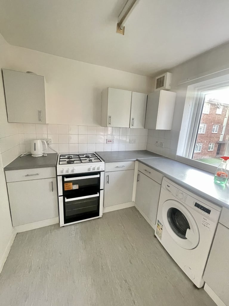 1 Bedroom Flat to rent -Windsor