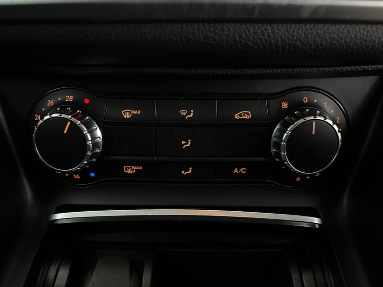 2019 Mercedes-Benz GLA 1.6 GLA180 GPF Urban Edition SUV 5dr Petrol 7G-DCT Euro 6 (s/s) (122 ps) -...