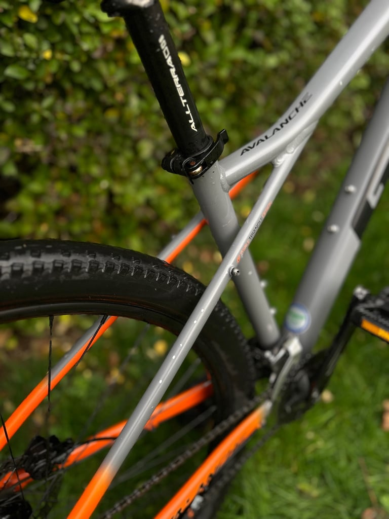 GT Avalanche Sport 29” Men’s Mountain Bike