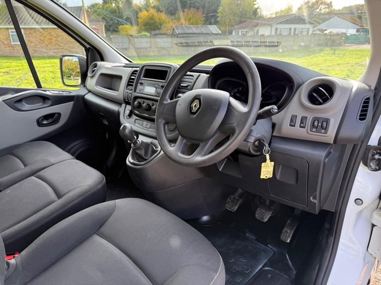 2017 Renault Trafic SL27 dCi 120 Business+ Van PANEL VAN DIESEL Manual