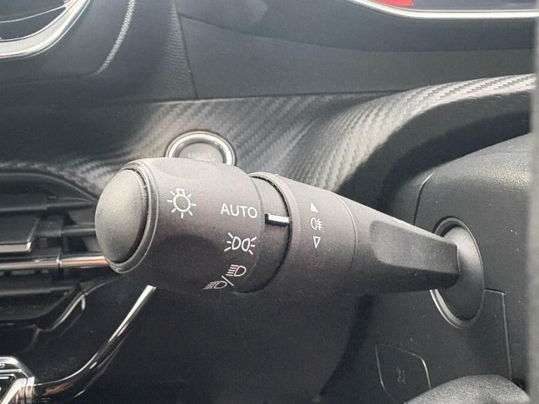 2022 Peugeot 2008 1.2 Puretech Allure Premium Suv 5dr Petrol Manual Euro 6 (s/s) (100 Ps) HATCHBA...