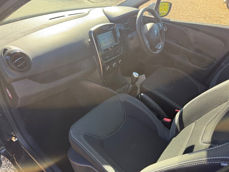 2019 Renault Clio 0.9 TCe Iconic Hatchback 5dr Petrol Manual Euro 6 (s/s) (75 ps) Hatchback Petro...