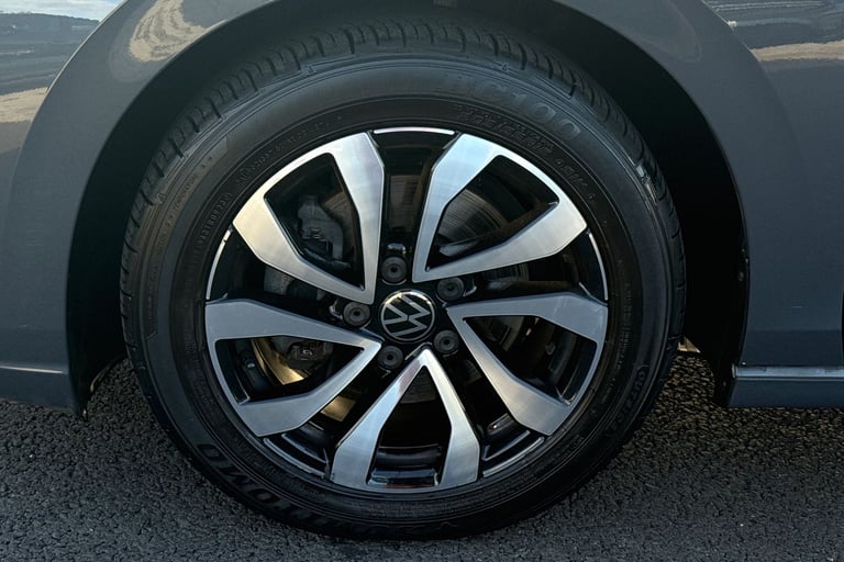 2022 Volkswagen Golf 1.5 TSI Active 5dr Hatchback PETROL Manual