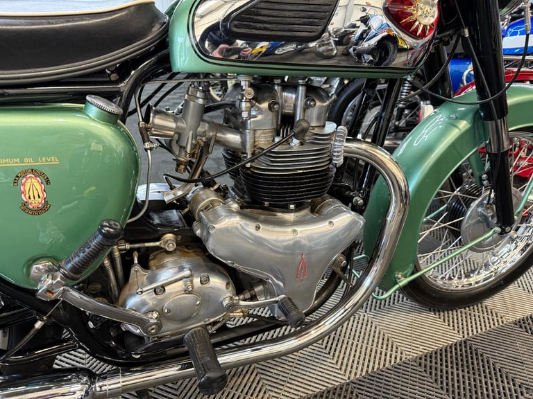 1960 BSA A7 SHOOTING STAR 500cc, outstanding condition, px welcome 