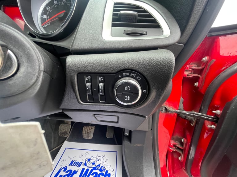 ** 2012 VAUXHALL ASTRA GTC 2.0 CDTi Sri + 11 SERVICES + HPI CLEAR ** 