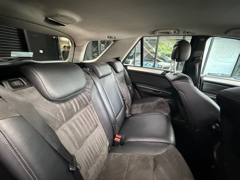 2010 Mercedes-Benz M-Class 3.0 ML300 CDI V6 BlueEfficiency Sport SUV 5dr Diesel Tiptronic 4WD Eur...