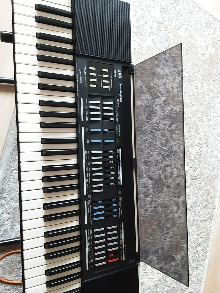 JVC KB-700