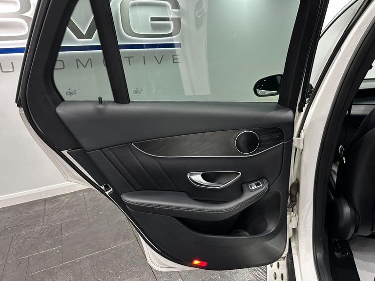 2016 Mercedes-Benz GLC 2.1 GLC220d AMG Line (Premium) SUV 5dr Diesel G-Tronic 4MATIC Euro 6 (s/s)...