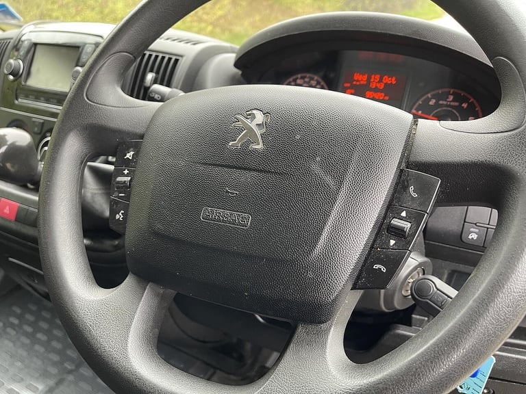 2020 Peugeot Boxer 2.2 BlueHDi 435 Professional L4 H2 Euro 6 (s/s) 5dr PANEL VAN Diesel Manual