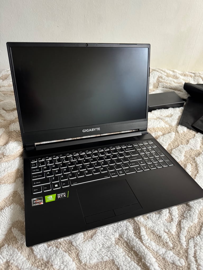 image for Gigabyte A5 K1 Gaming Notebook 