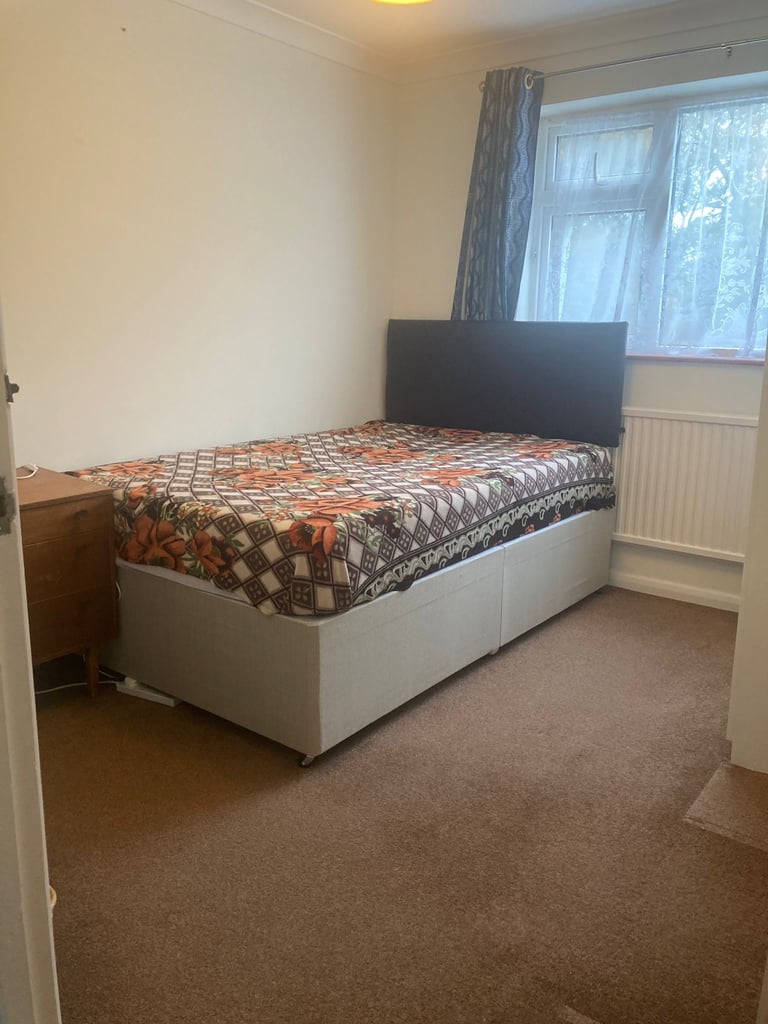 Spacious  Doubles bedroom 