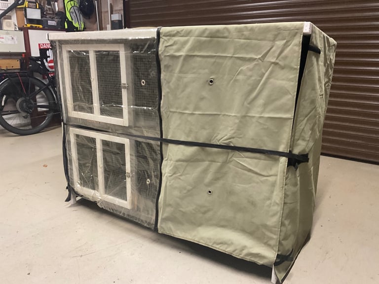 Rabbit / Guinea Pig Hutch (can deliver) + Waterproof Insulated Cover.