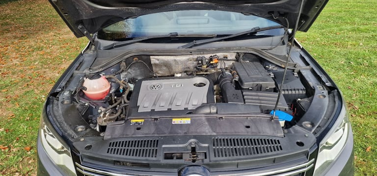 Volkswagen, TIGUAN, Estate, 2015, Manual, 1968 (cc), 5 doors