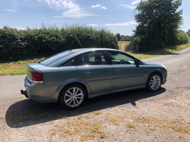 VAUXHALL VECTRA 1.8 VVT SRI 5 DOOR - 2007 07 REG - MOT TIL FEBRUARY 2026