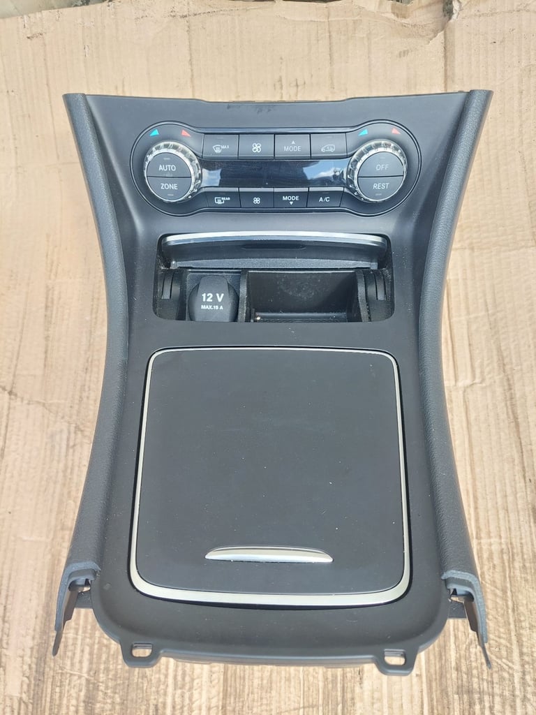 image for MERCEDES GLA W176 HEATER CLIMATE CONTROL UNIT 2019 MODEL A1766804600