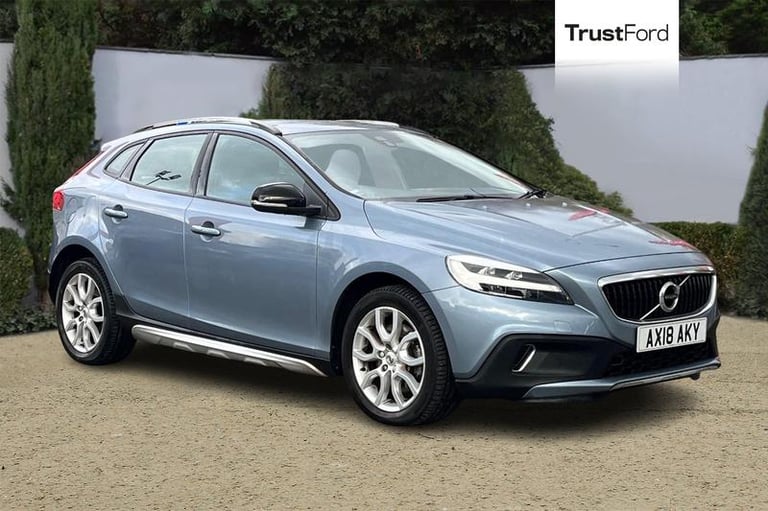 image for 2018 Volvo V40 CROSS COUNTRY NAV PLUS | Rear View Camera | Satellite Navigation Manual Hatchback ...