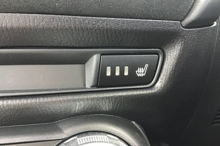 2024 Mazda Mazda2 102329 Hatchback Petrol Automatic