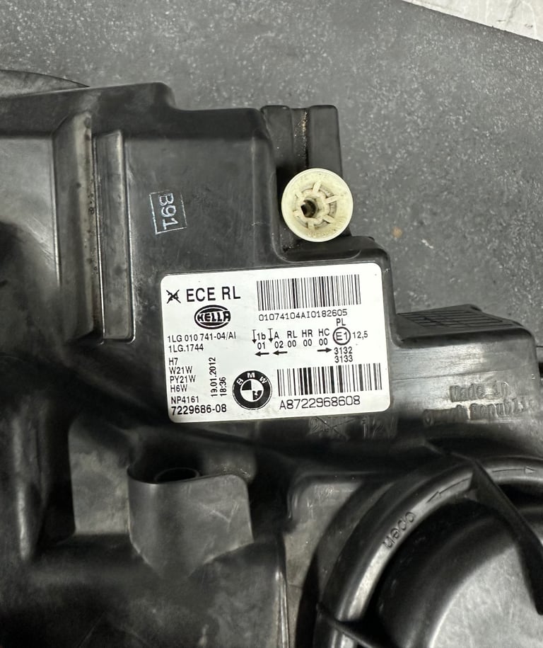 2012 BMW 1 Series Drivers Side Headlight, Like New, Genuine BMW Part,  BMW 118D