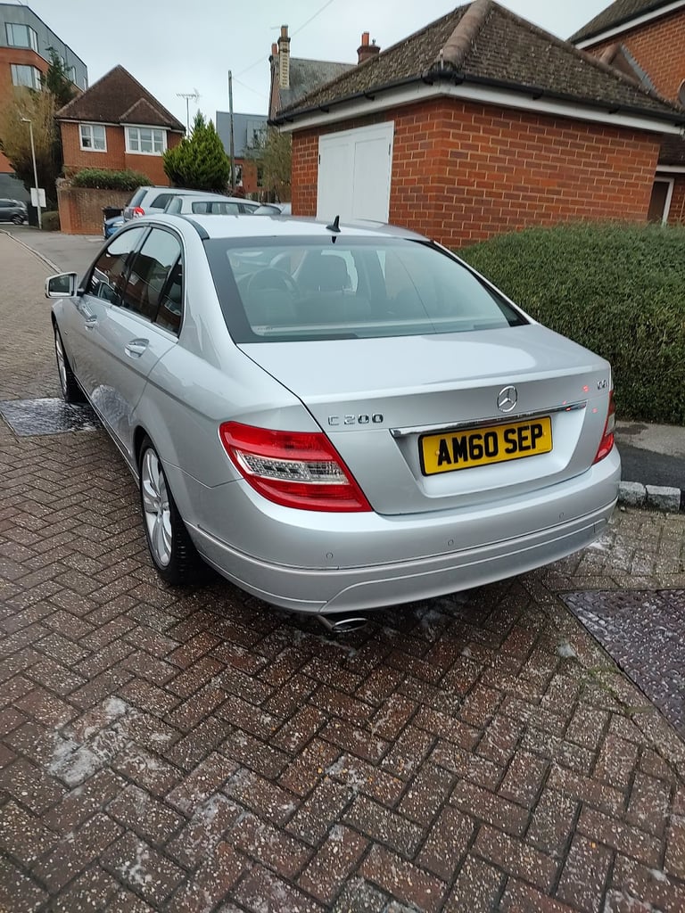 Mercedes-Benz C Class 1.8 C200 CGI Blue Efficiency Avantgarde Saloon 4dr Petrol