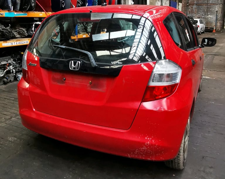 HONDA JAZZ 2010 1.3 PETROL. BREAKING 