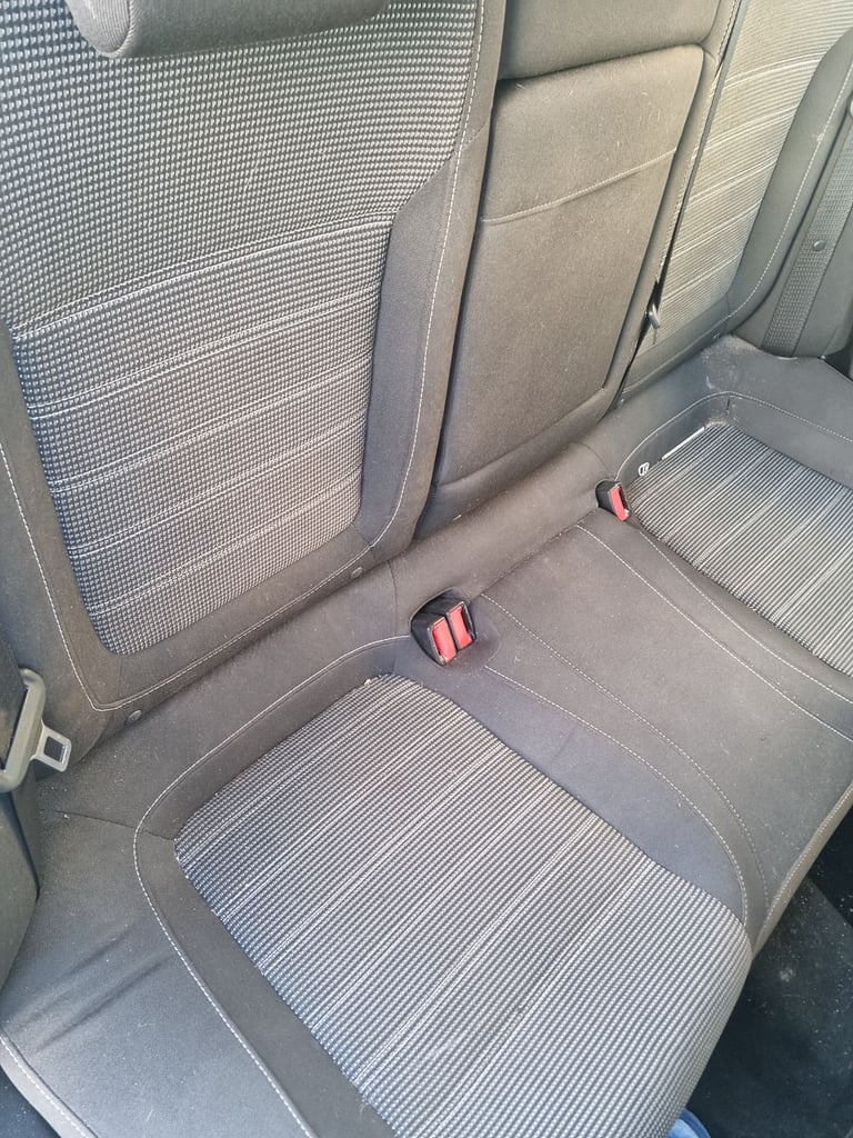 Vauxhall, INSIGNIA, Hatchback, 2010, Manual, 1956 (cc), 5 doors